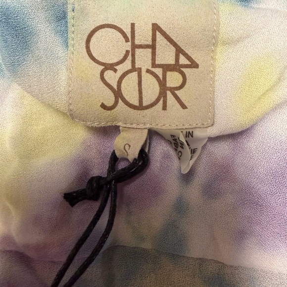 CHASOR size S pullover top - Picture 5 of 5